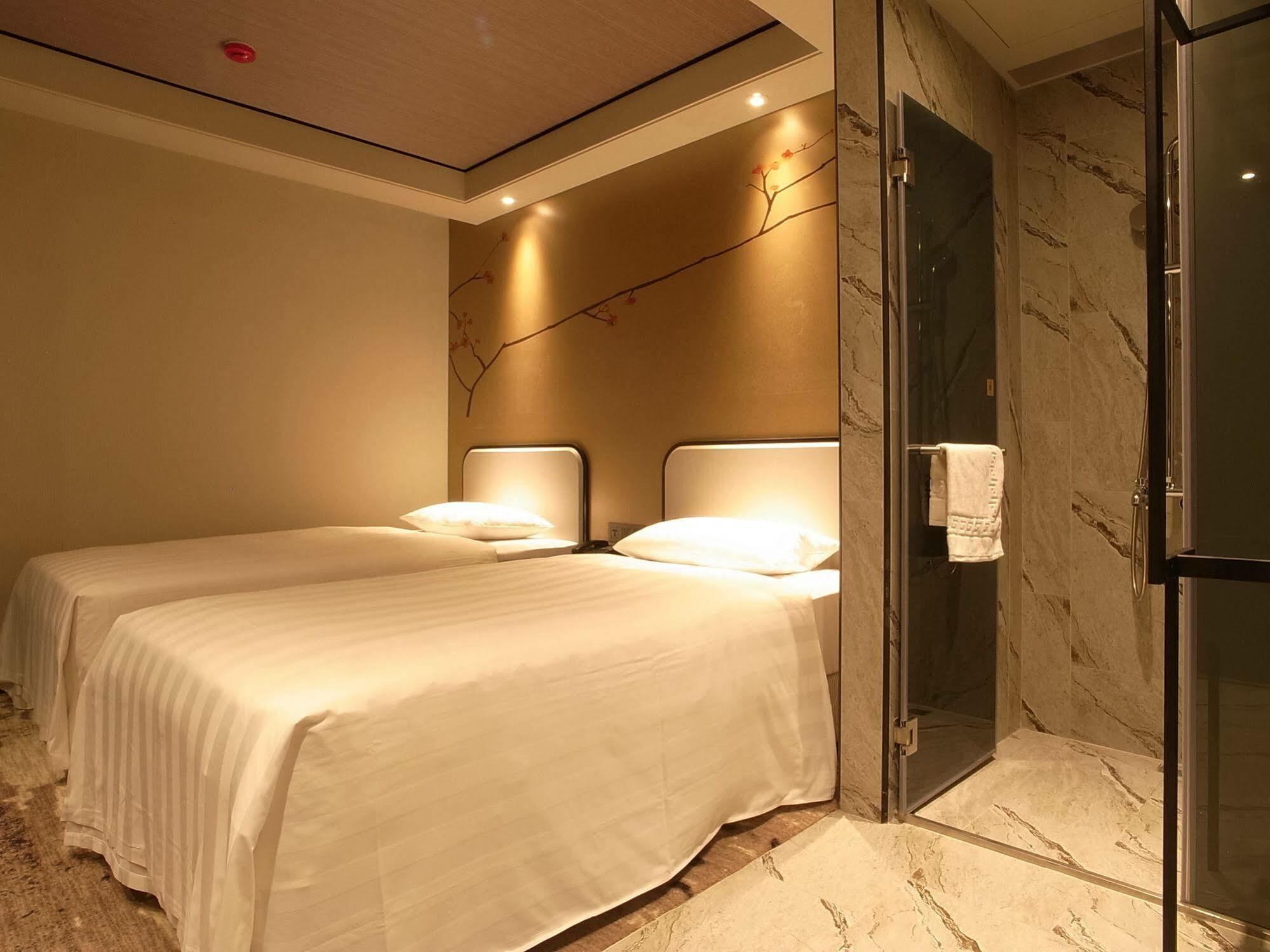 Hotel Midtown Richardson - Kaohsiung Bo'Ai Экстерьер фото