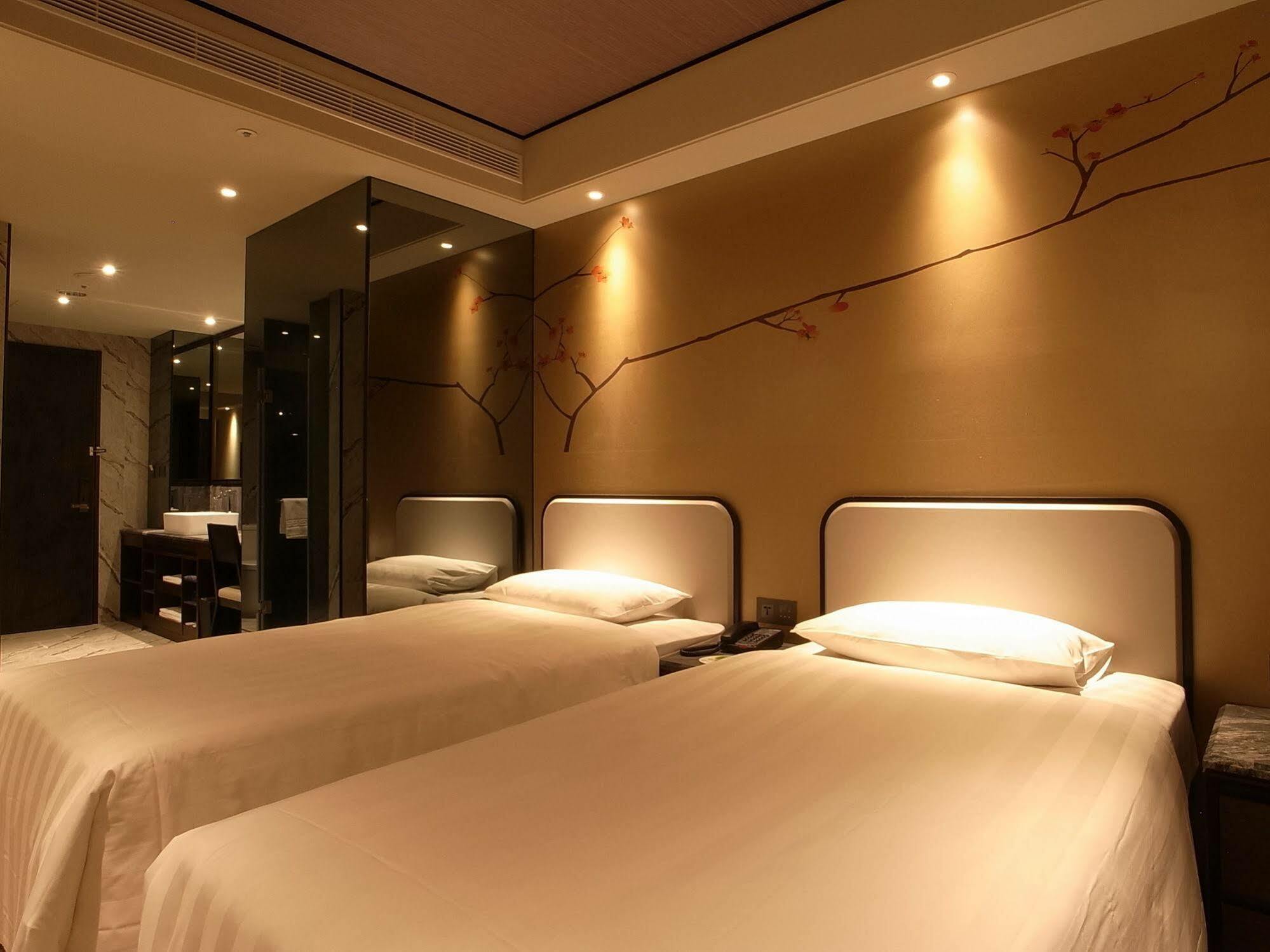 Hotel Midtown Richardson - Kaohsiung Bo'Ai Экстерьер фото