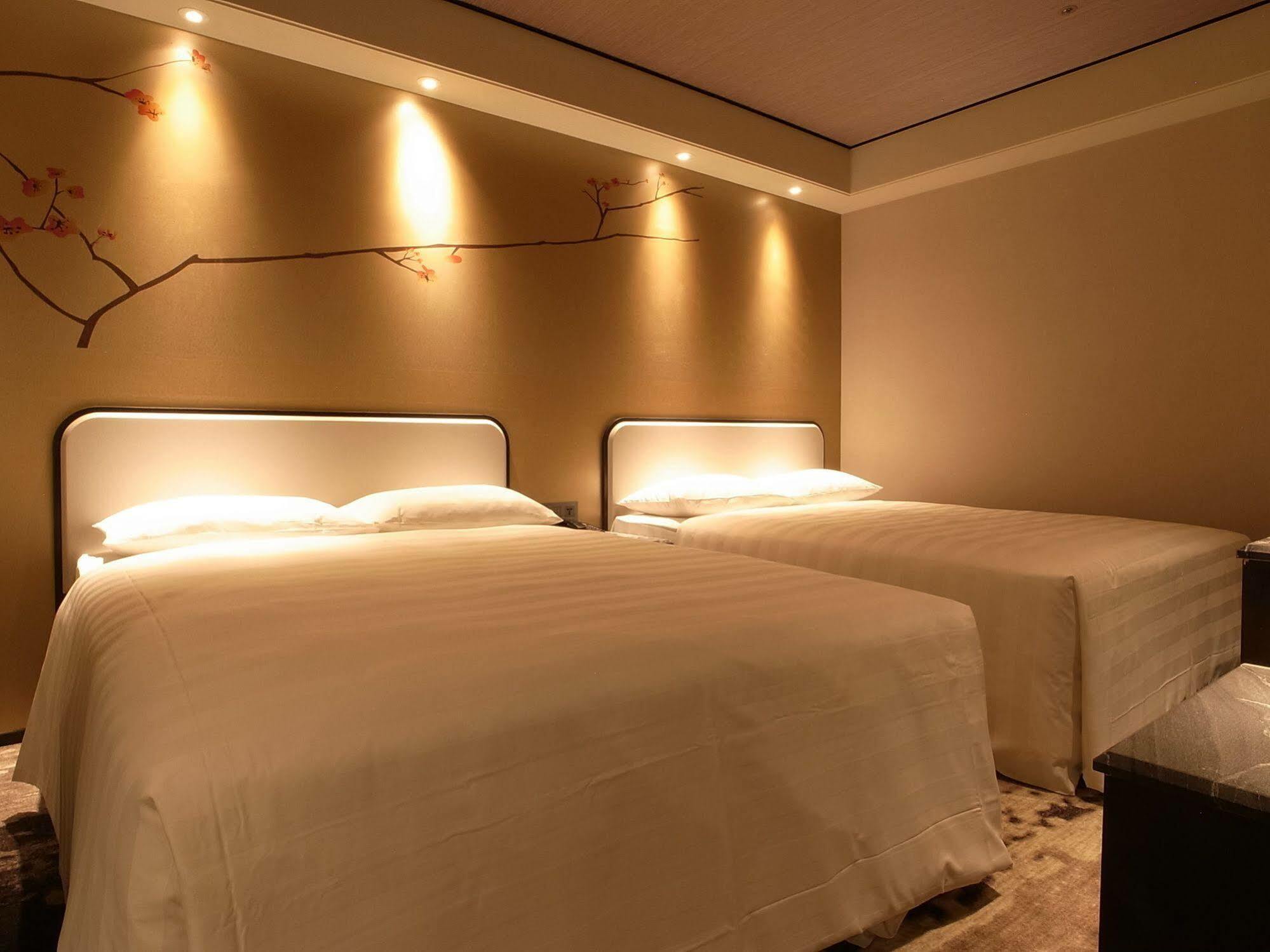 Hotel Midtown Richardson - Kaohsiung Bo'Ai Экстерьер фото