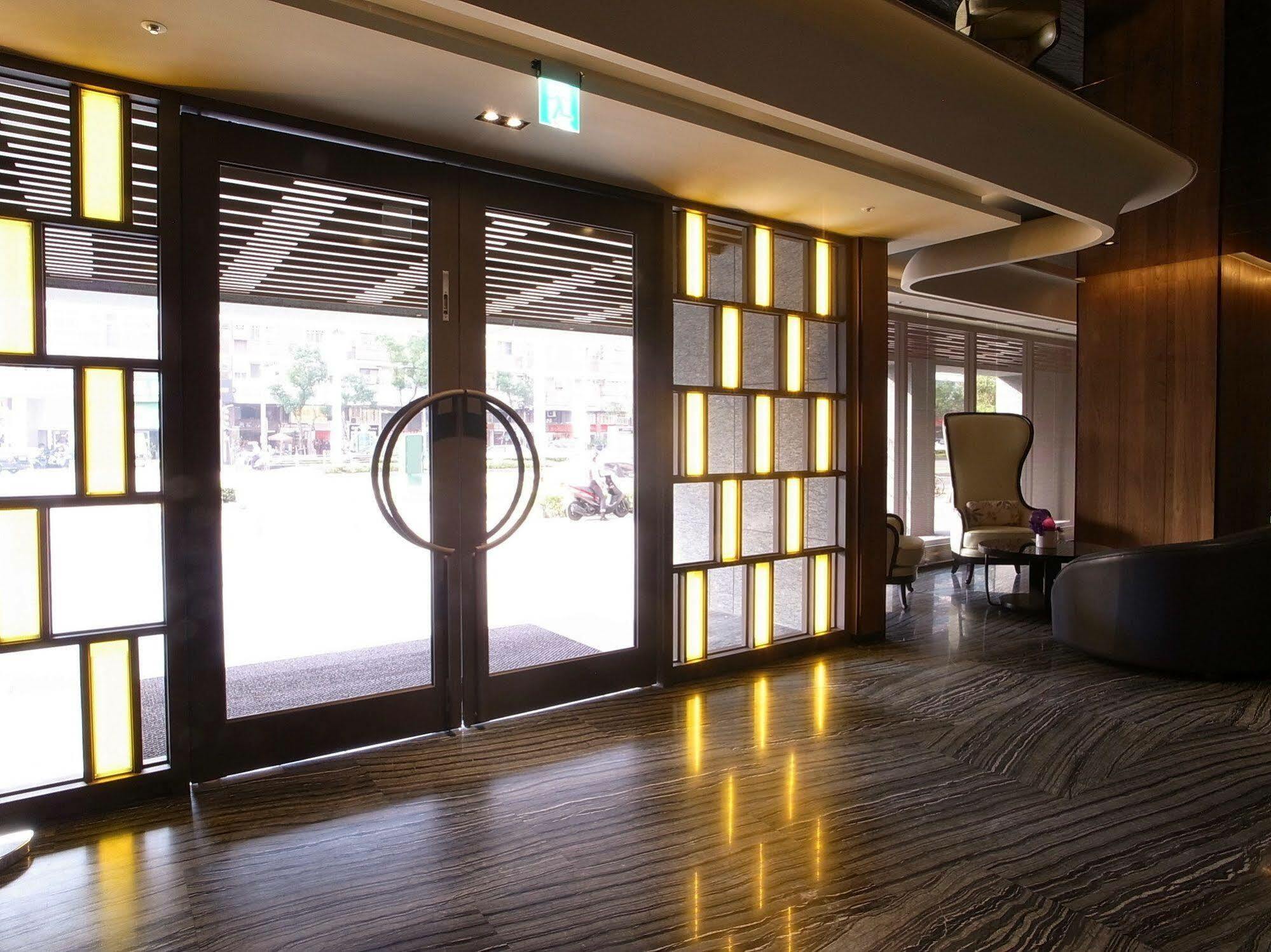 Hotel Midtown Richardson - Kaohsiung Bo'Ai Экстерьер фото